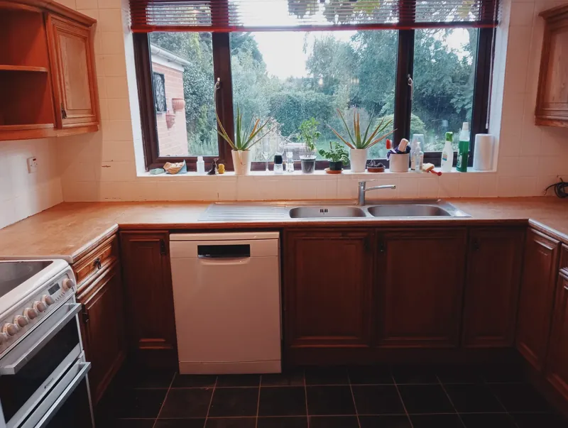Kitchen fitting and renovation work carried out by Norwich Builders in Norfolk